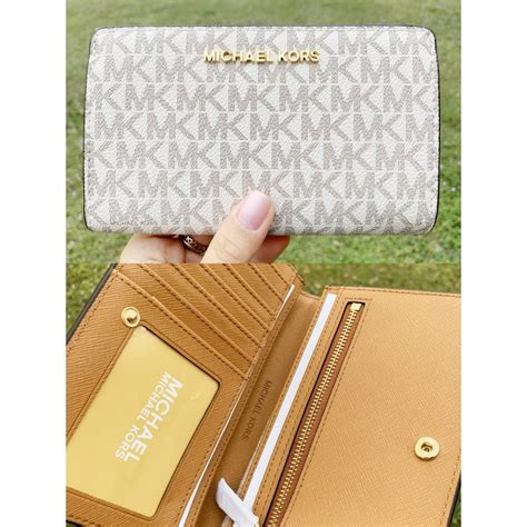 michael kors jet set travel bifold wallet|Michael Kors vanilla jet set.